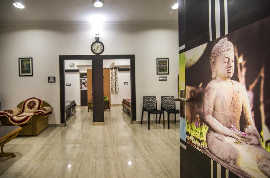 Tuk Tuk Homestay Агра Екстериор снимка