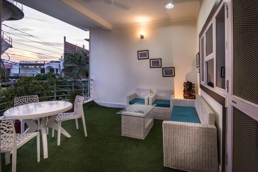 Tuk Tuk Homestay Агра Екстериор снимка